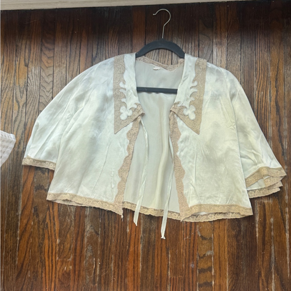 Light Cream Linen Blend Open Front Jacket with Lace Trim